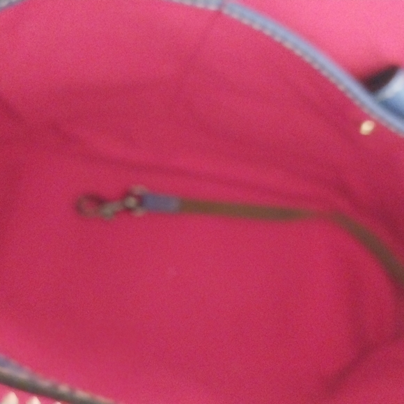 Dooney & Bourke Dome - Picture 10 of 12